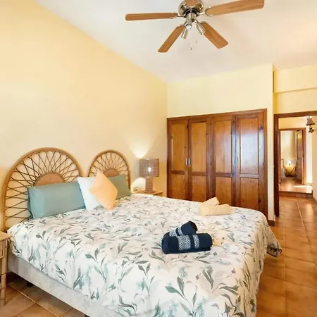 Apartment Cozy With Sea View - 70 M²