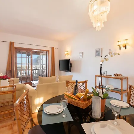 Apartment Cozy With Sea View - 70 M²